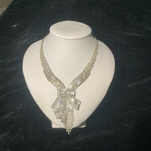 Elegant Gold Necklace